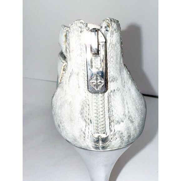 Antonio Melani Sandal Heels Strappy Snake Metallic Silver Leather Stiletto 8 M - Picture 16 of 16